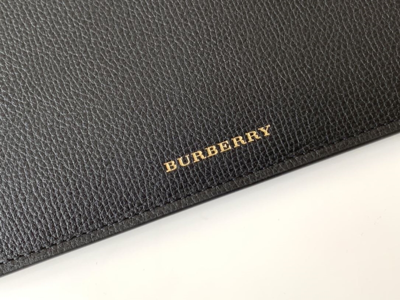 Burberry Wallets & Purse